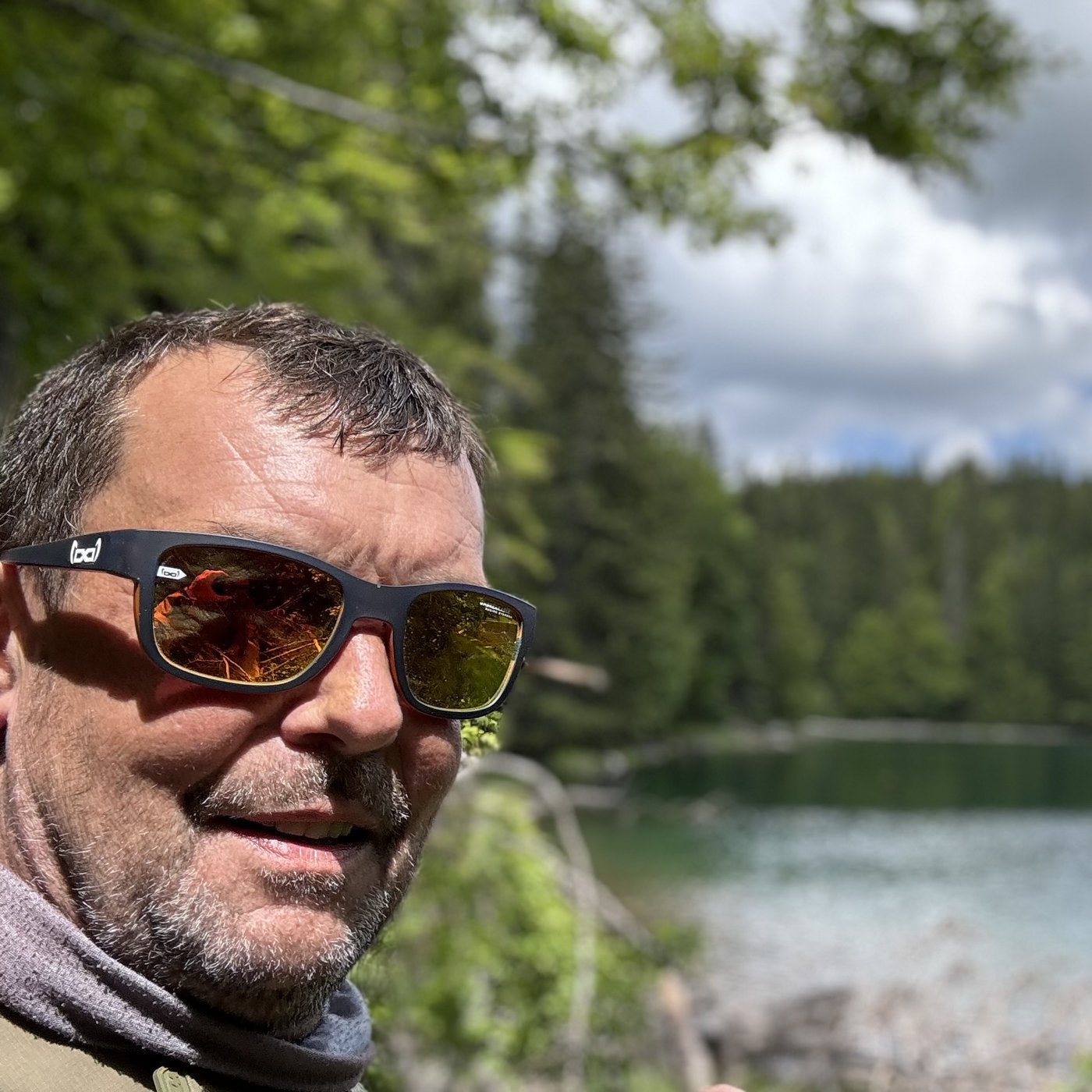 Raphaël Wicker – Porträt am Bergsee